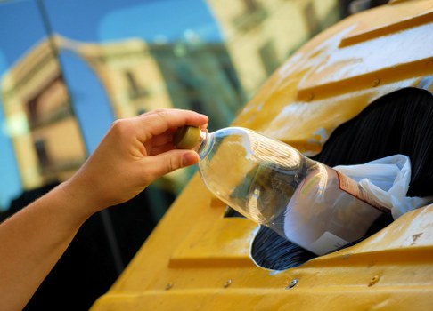 Environmental-friendly skip hire services in Camden
